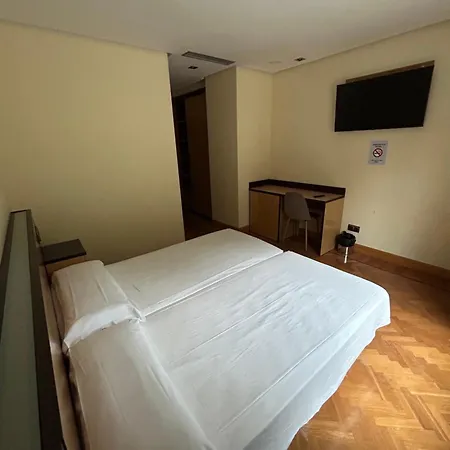 ホテル Hotel Eibar